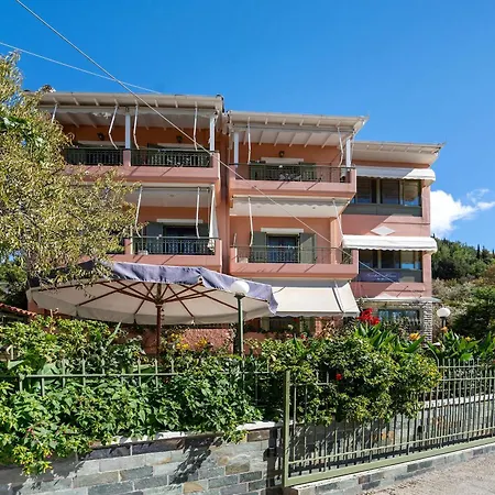 Apartment Nontas Homes 36