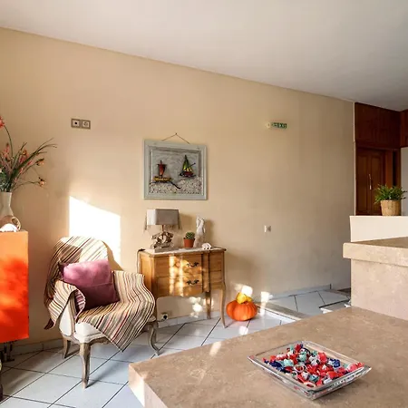 Apartment Nontas Homes 36 *